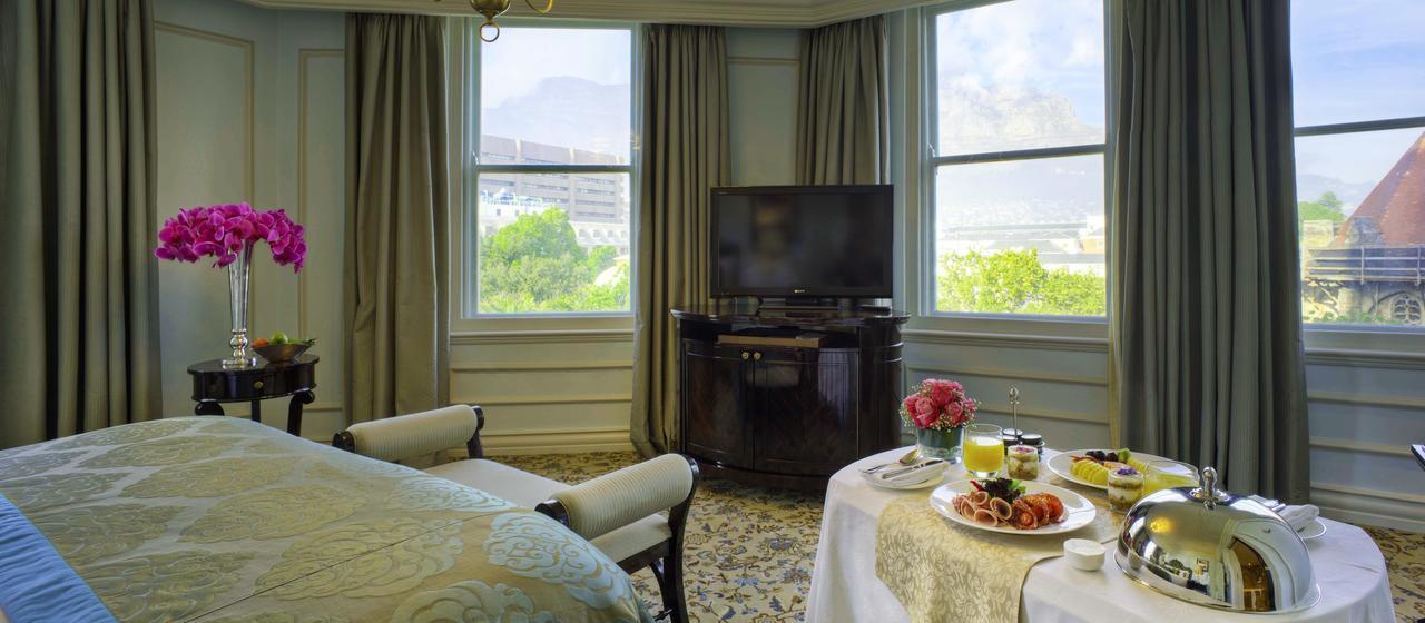 Suite 1 Chambre avec Accès au Salon Exécutif - Aile Heritage