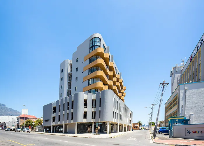 Urban Artisan Luxury Suites By Totalstay